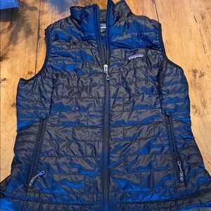 Patagonia black nano puff vest